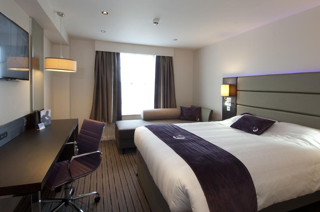 Premier Inn Fleet Quarto foto